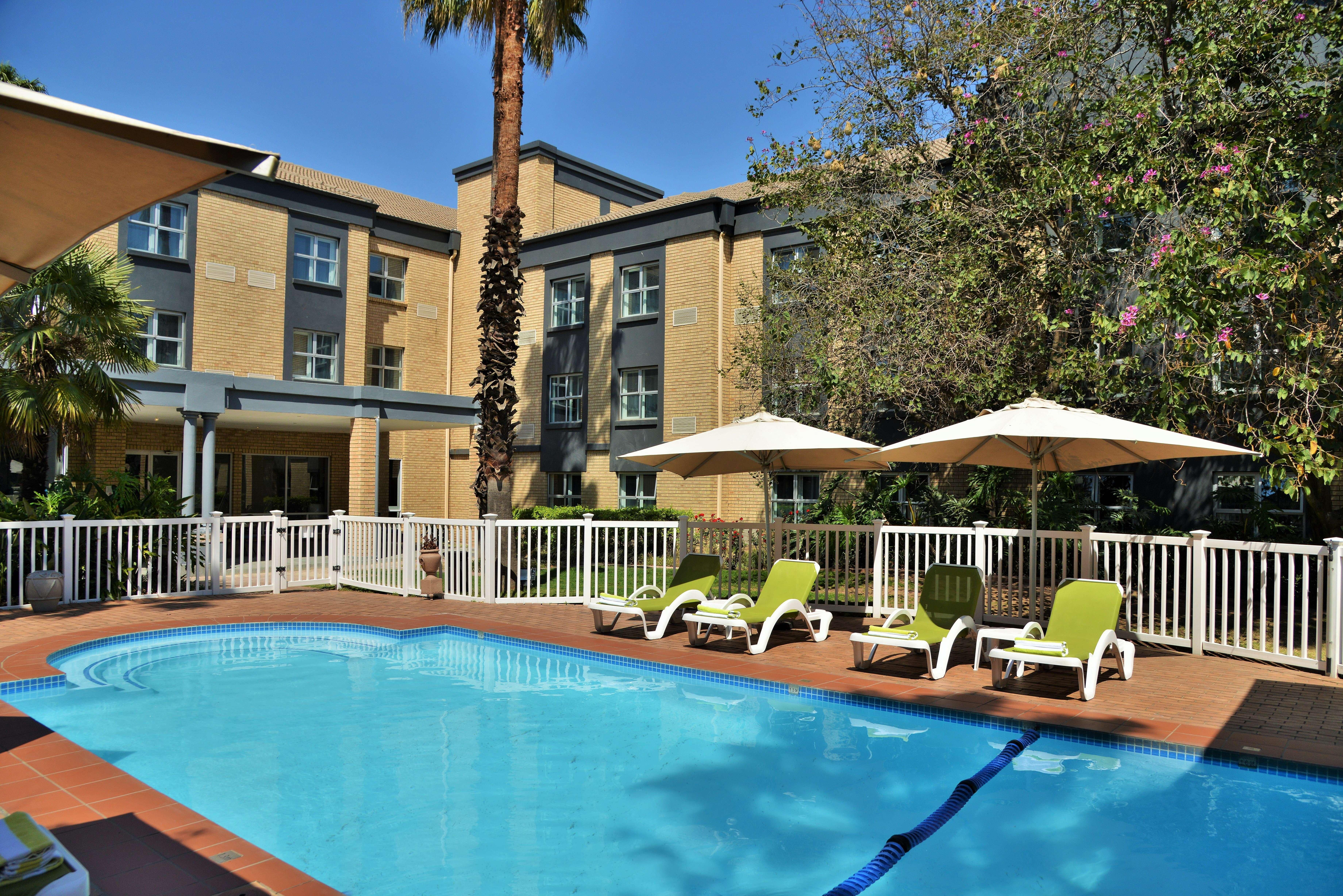 Holiday Inn Johannesburg Airport By Ihg Kempton Park Exterior foto