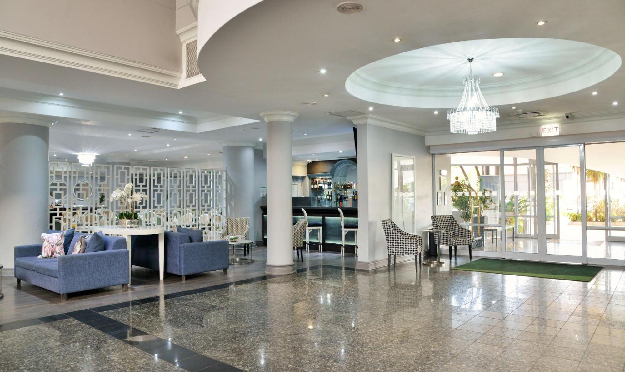 Holiday Inn Johannesburg Airport By Ihg Kempton Park Exterior foto