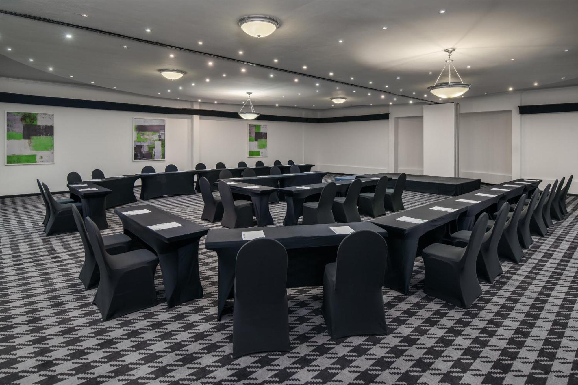 Holiday Inn Johannesburg Airport By Ihg Kempton Park Exterior foto
